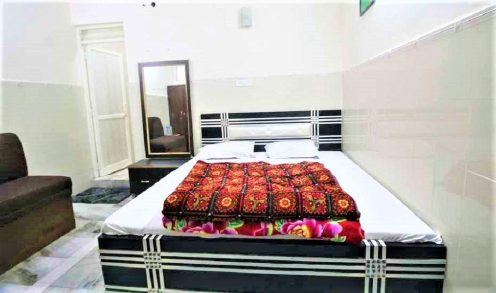 Central Guest House , Walk In Dargah & Markaz Nova Deli Exterior foto