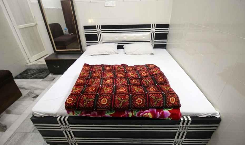 Central Guest House , Walk In Dargah & Markaz Nova Deli Exterior foto